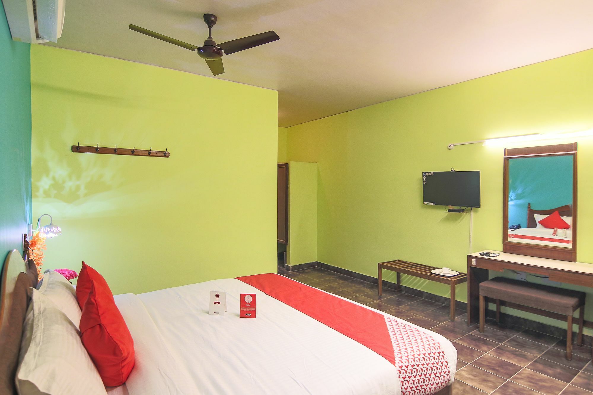 Oyo 10709 Hotel Sbt Βιζαχαπατνάμ Εξωτερικό φωτογραφία